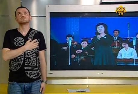 Stii de ce isi pun politistii noaptea un pahar plin cu apa si altul gol? Catalin Oprisan iti prezinta cele mai tari faze ale saptamanii
