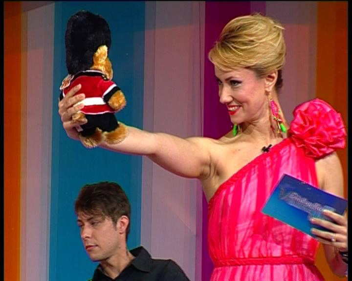 Subiecte "tabu" pentru bebelusa Oana: &ldquo;Dupa noaptea in care mi-am pierdut virginitatea, a urmat dimineata confesiunilor&rdquo;