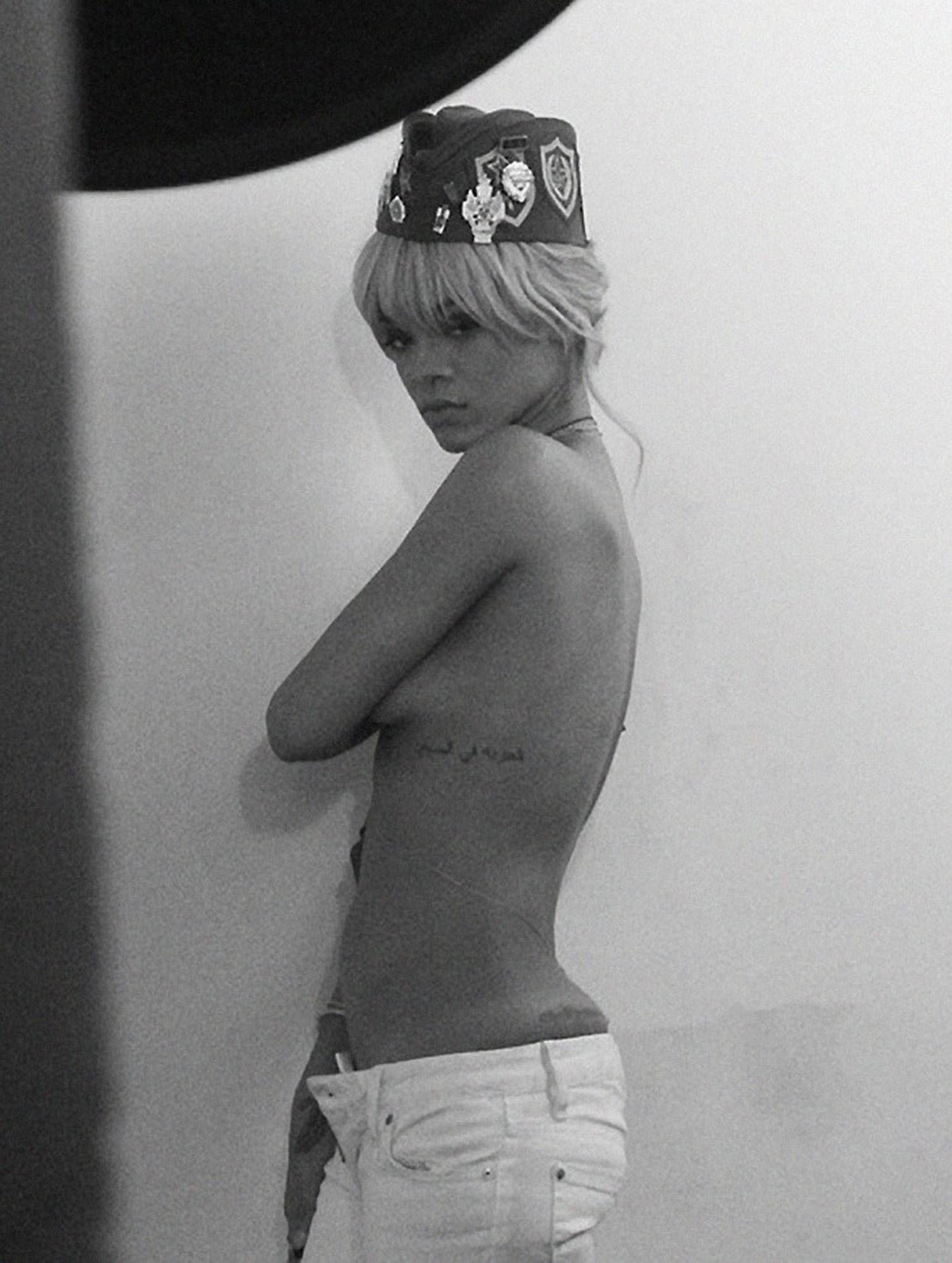 Rihanna i-a aratat lui Chris Brown ce a pierdut: un posterior bombat! 