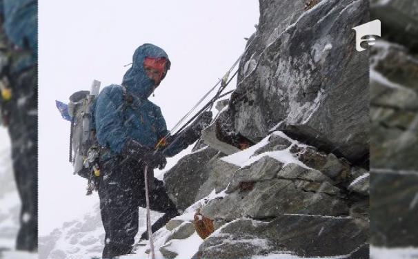 PREMIERA MONDIALA: Doi baimareni au cucerit in masivul Annapurna!