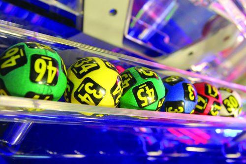 Loto 6/49, Loto 5/40, Joker si Noroc: Vezi numerele castigatoare extrase duminica, 26 mai!