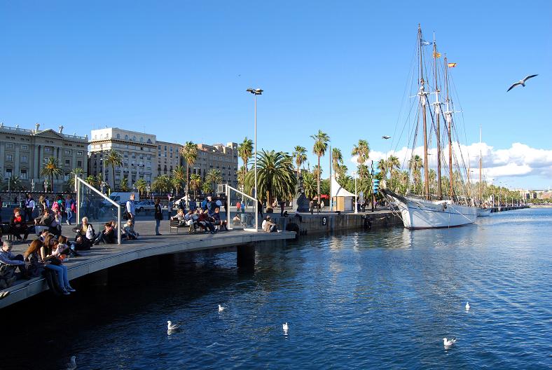 Mini-vacanta 1 Mai-Paste: romanii au platit pana la cateva zeci de mii de euro pentru distractie