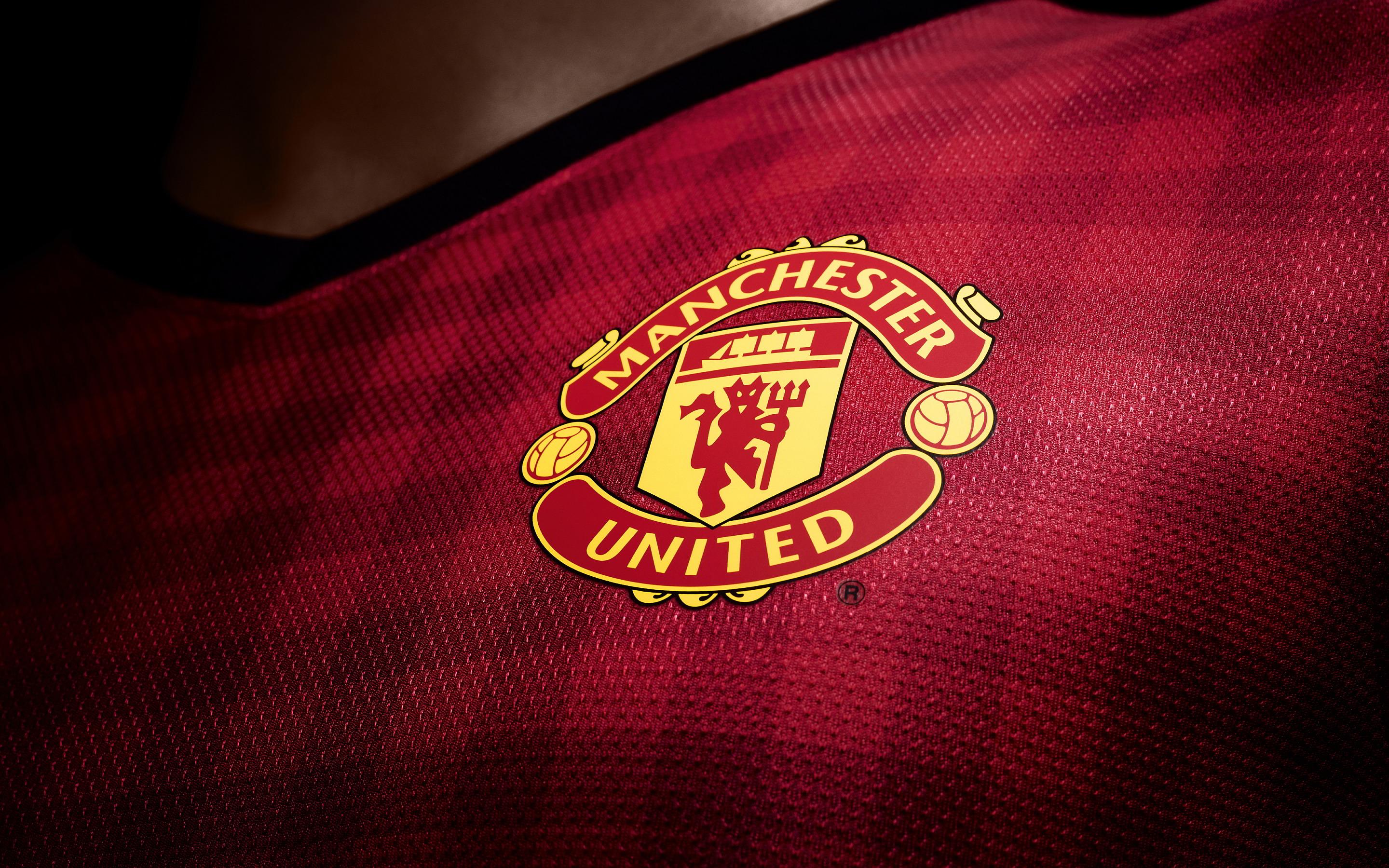 Primul nume capabil sa-l inlocuiasca pe Ferguson la Manchester! E roman si promite 30 de trofee pe Old Trafford