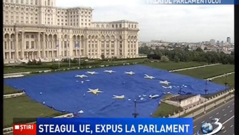 Cadou pentru UE de la Antena 3: Un steag de dimensiuni impresionante! Urmeaza drapelul Romaniei!