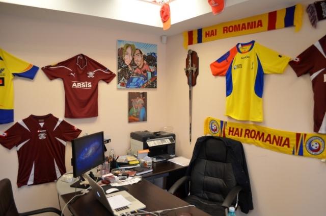 Rock si fotbal acasa la Infinit Solutions: sediul nonconformist al agentiei de advertising