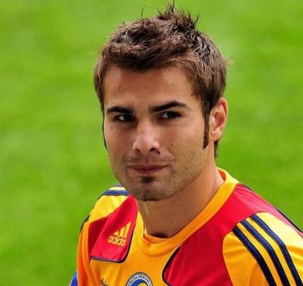 FOTO! Fiica cea mica a lui Adrian Mutu, domnisoara in devenire! 