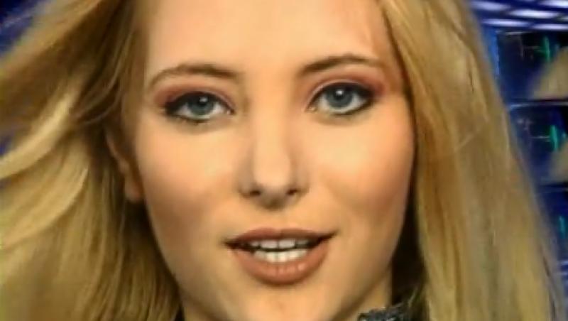 Un calculator... o sansa in plus in viitor! Cum arata DELIA MATACHE in anul 2000