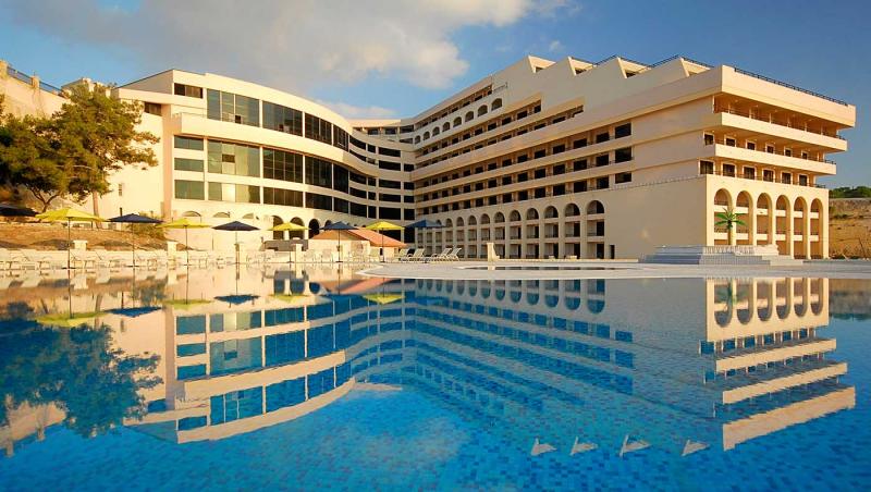 Rasfat in hoteluri de cinci stele in Malta