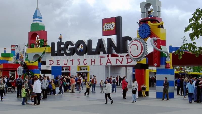 Destinatii pentru cei mici: Parcul de distractii Legoland din Germania