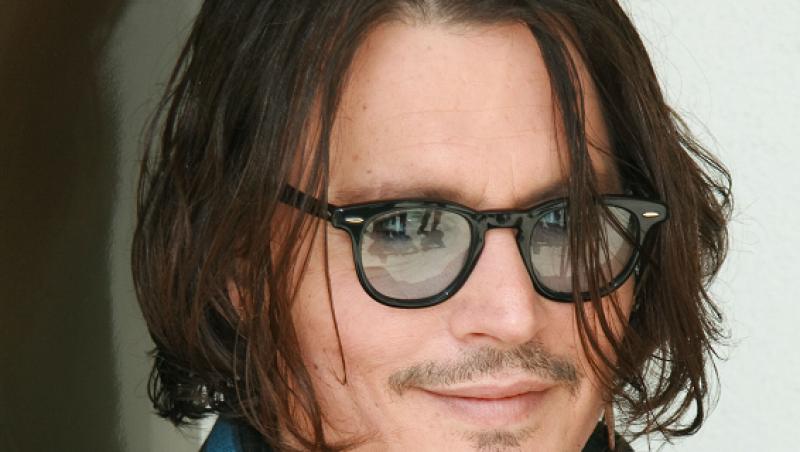 Johnny Depp a dezvaluit secretul ochelarilor fumurii: 