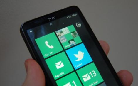 Twitter pentru Windows Phone poate traduce tweet-urile
