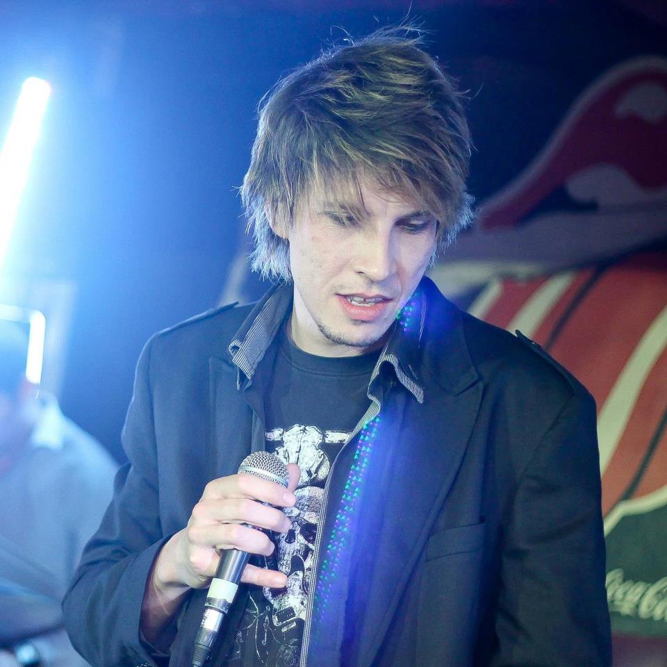 Tudor Turcu are tablou cu sigla X Factor! Uite ce apartament si-a cumparat cu banii castigati in concurs!