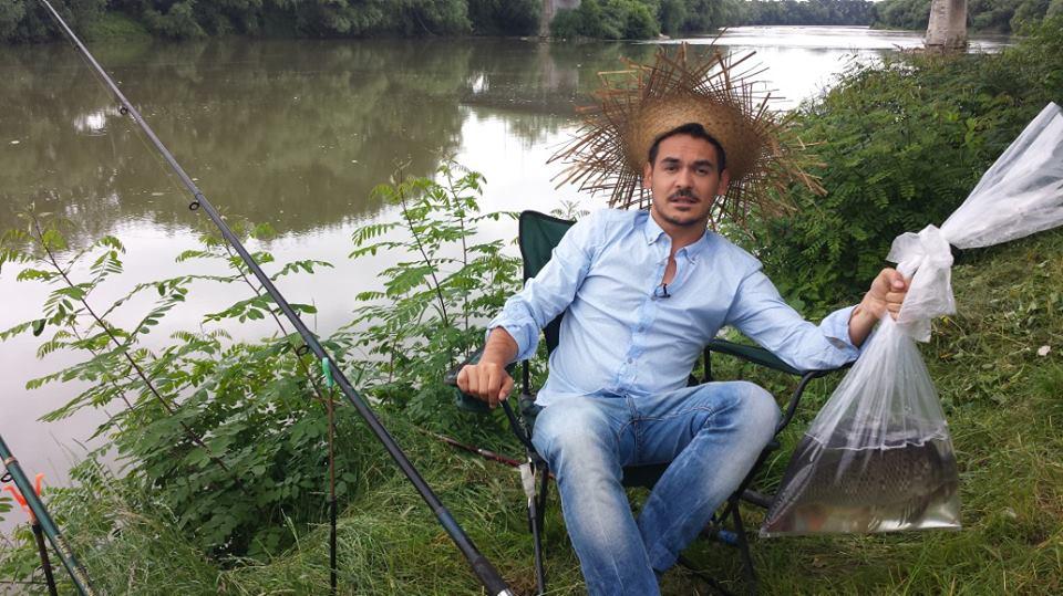 Ce face Razvan, cand nu e la Neatza! "X Factor" sau Operatiunea "Monstrul"?