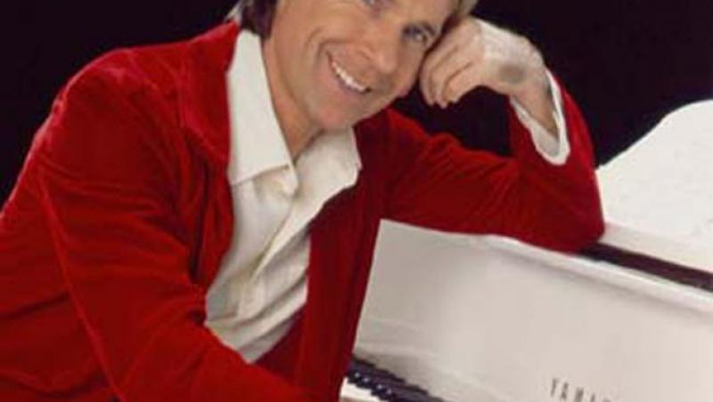 Richard Clayderman va concerta in Piata Sfatului din Brasov