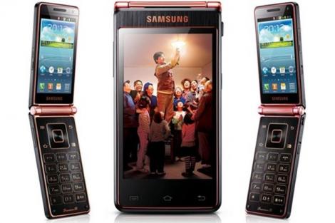 Samsung anunta Galaxy Folder, un telefon ca pe vremuri