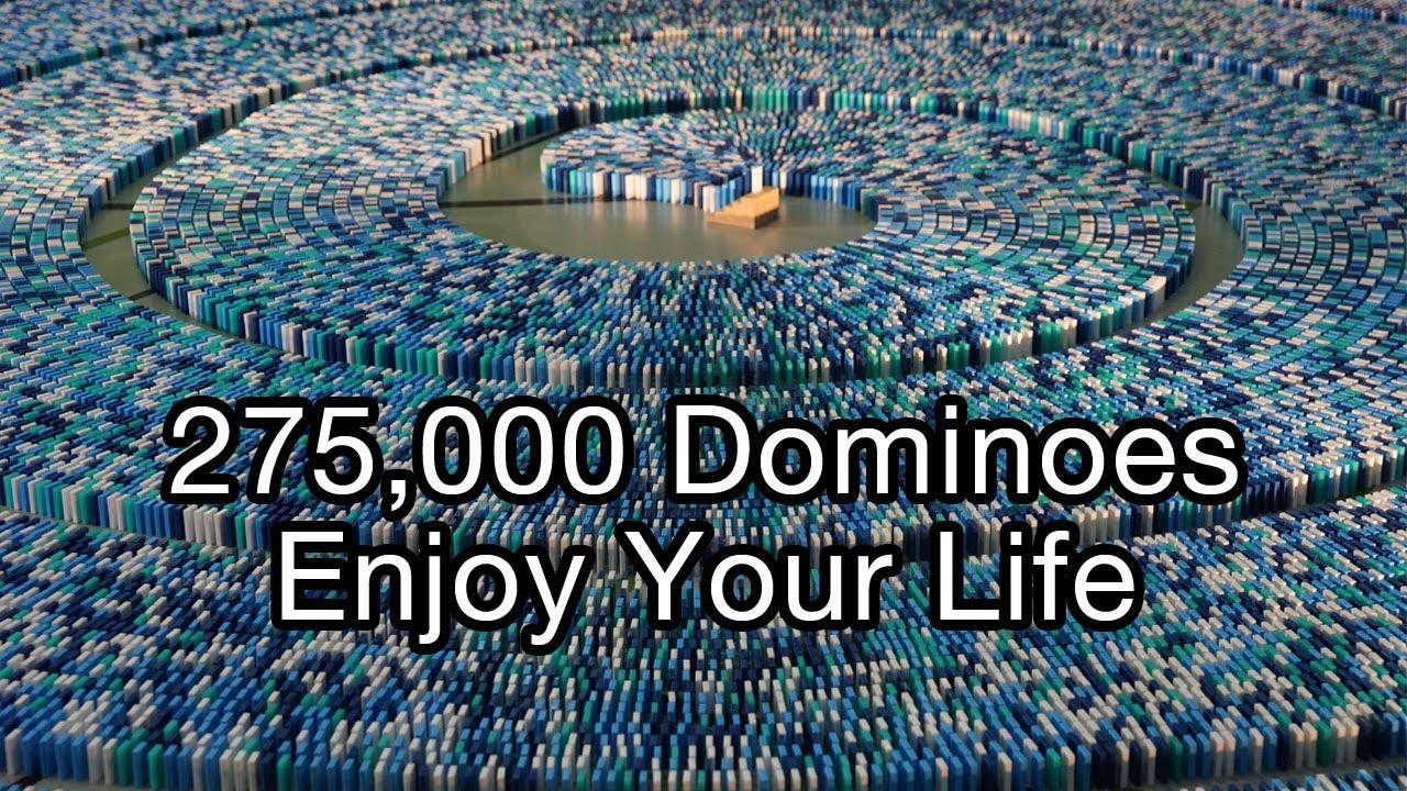 VIDEO! Bucura-te de viata  sau 275 mii piese de domino
