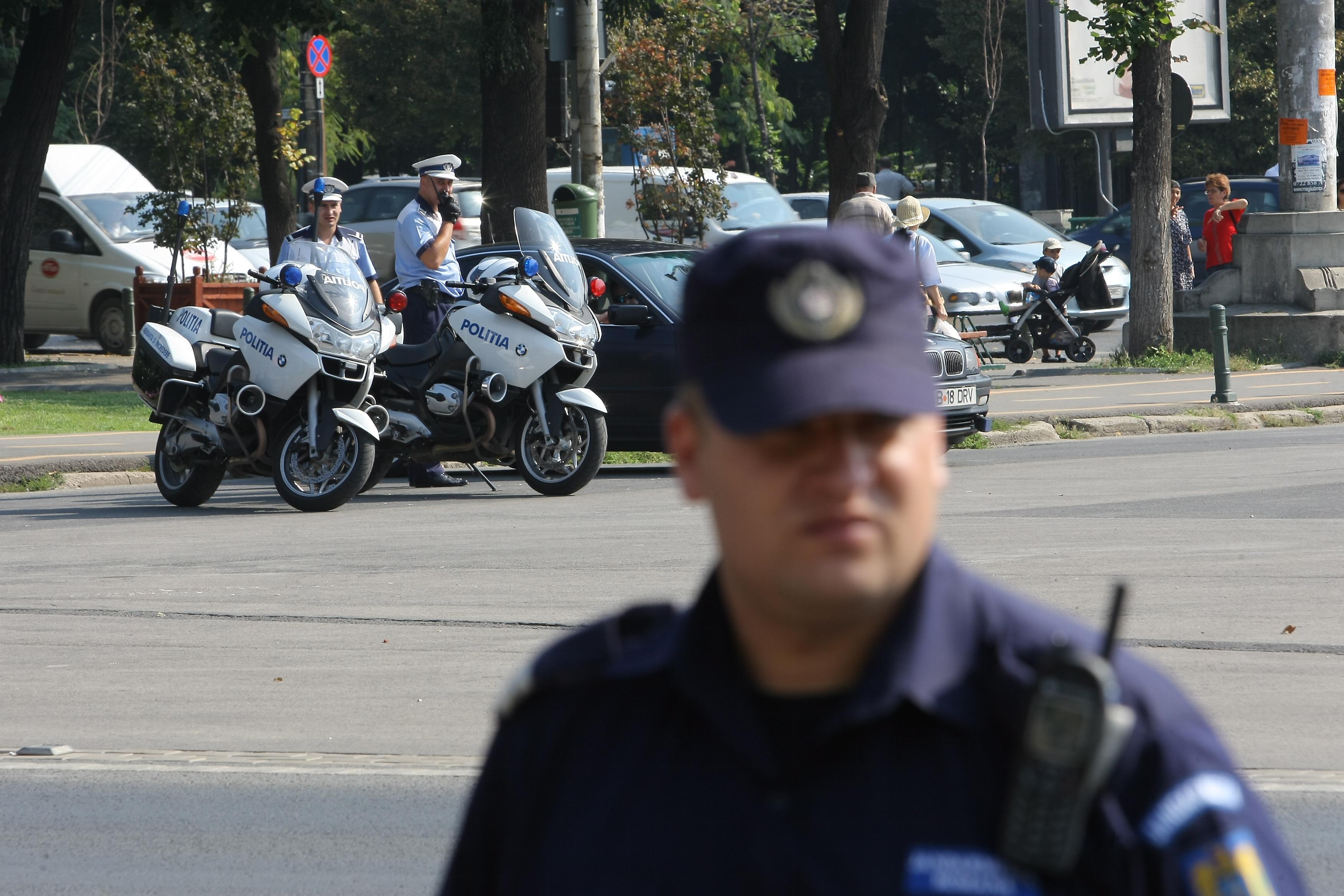 Presa britanica LAUDA activitatea politistilor romani din Marea Britanie