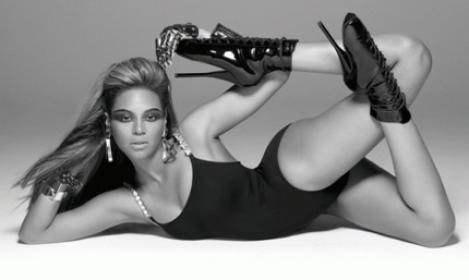 FOTO: Mirajul machiajului: Dintr-o sportiva cu muschi, in copia divei Beyonce