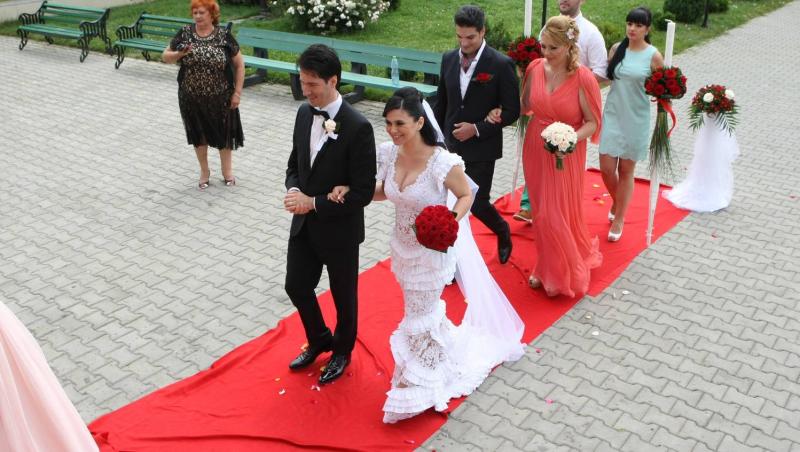 VIDEO! Simona Dragomir s-a casatorit religios. Vedeta Antenei 2 asteapta un copil