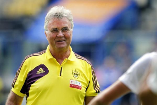 Dan Petrescu l-a demis pe Guus Hiddink, cel mai bine platit antrenor din Rusia
