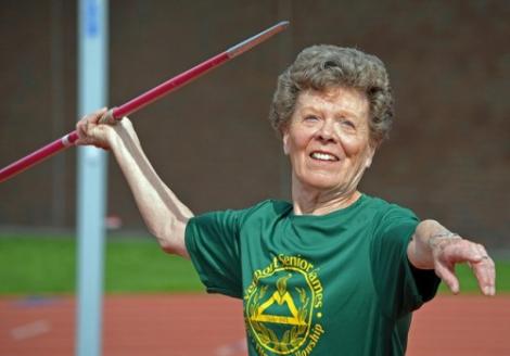 Nu e niciodata prea tarziu: O bunicuta de 79 de ani detine 15 recorduri mondiale! 