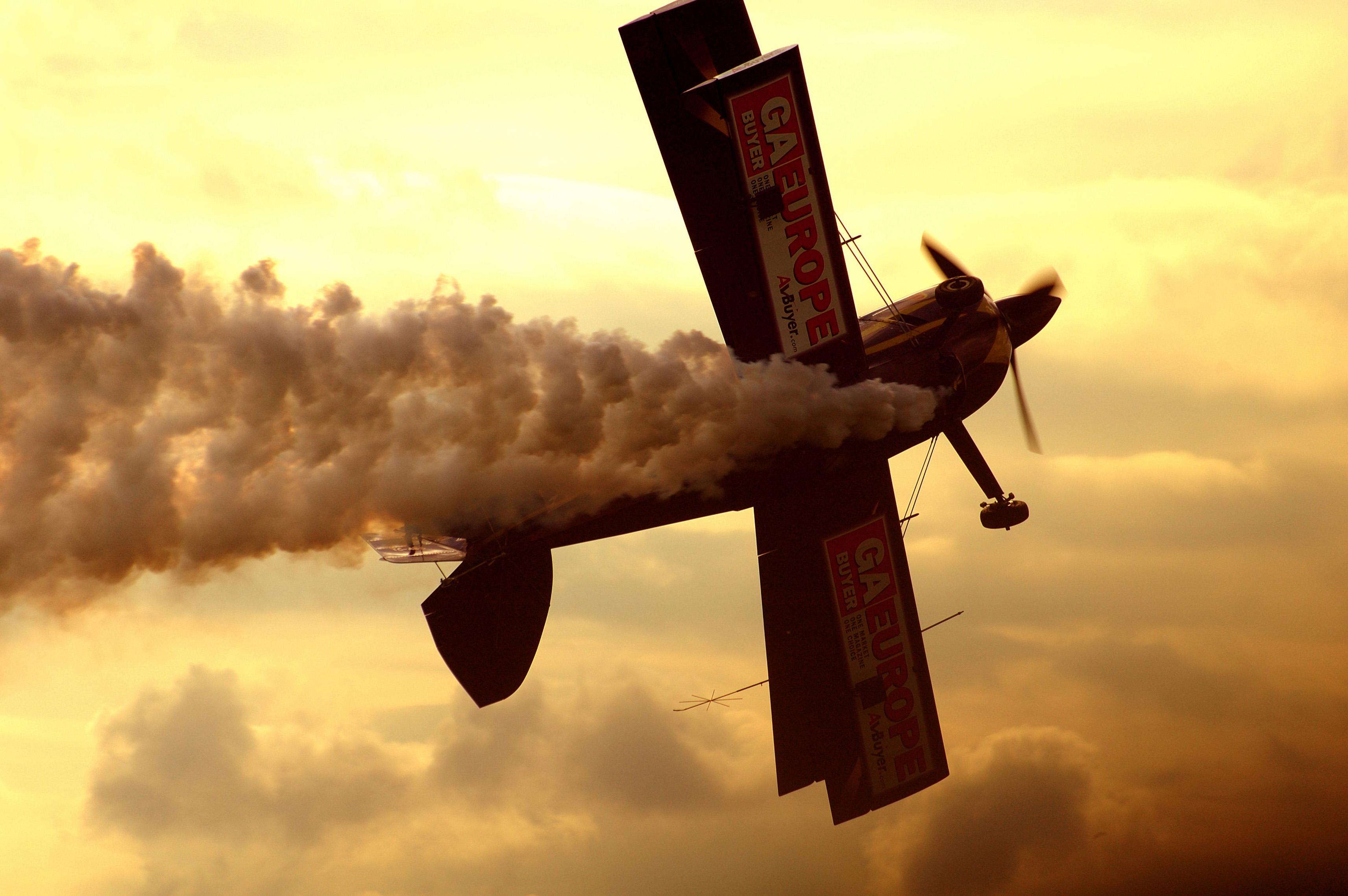 Elvetia: Doua persoane au murit, dupa ce un avion turistic s-a prabusit