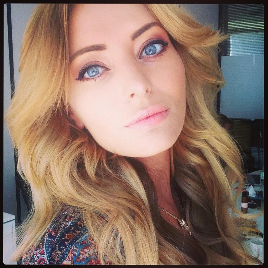 Delia vrea casa in centrul Bucurestiului