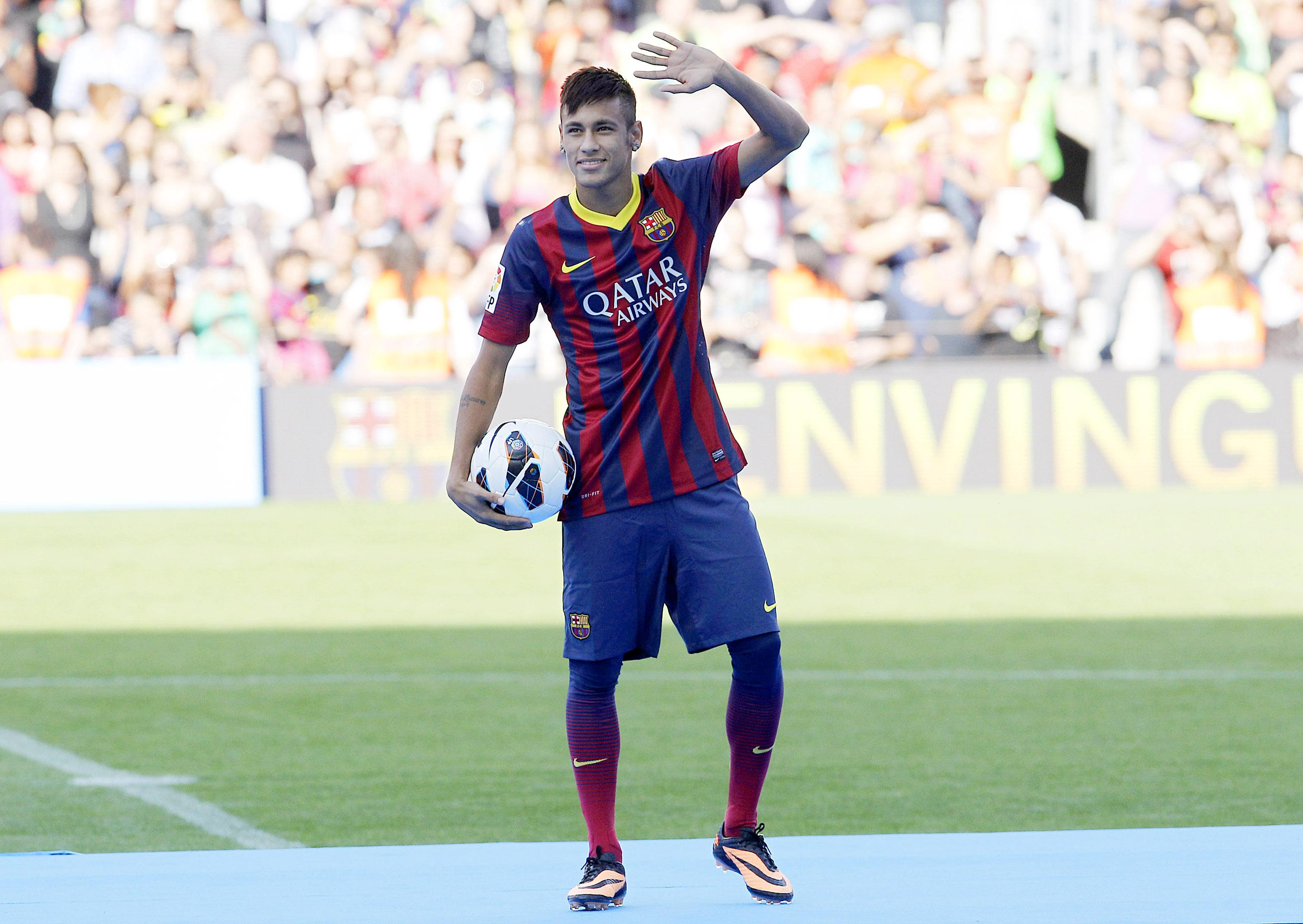 Neymar va fi binecuvantat de Papa Francisc, inainte de a incepe antrenamentul cu Barcelona