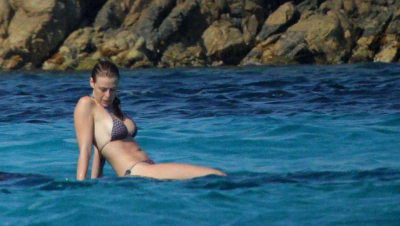 FOTO! La fel de indraznete ca tatal: Fetele lui Berlusconi scapa de inhibitii la mare!
