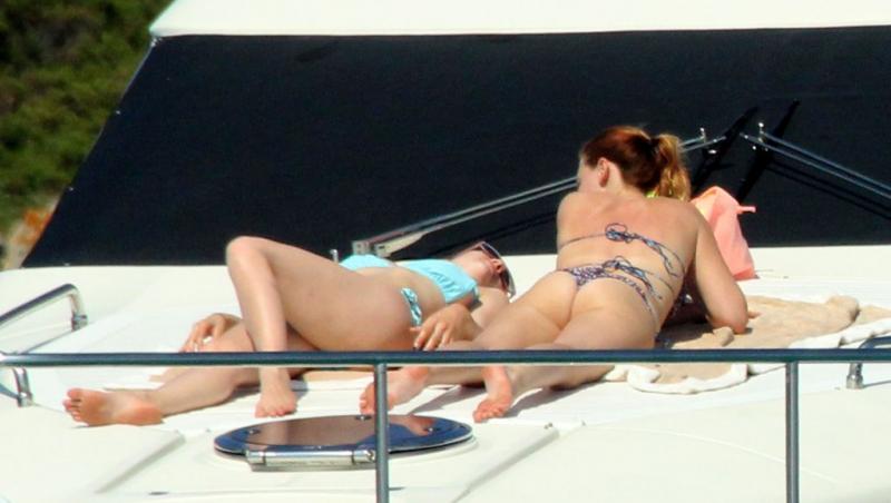 FOTO! La fel de indraznete ca tatal: Fetele lui Berlusconi scapa de inhibitii la mare!