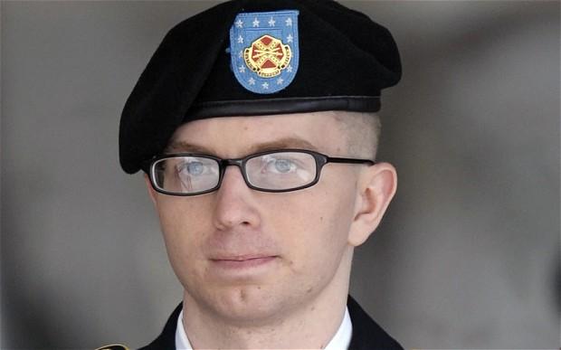 Bradley Manning, "Cartita" WikiLeaks, a fost gasit vinovat de spionaj