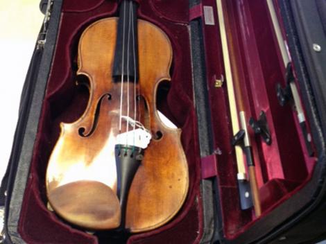 O vioara Stradivarius, de 1,4 milioane de euro, a fost recuperata intacta dupa trei ani de la furt