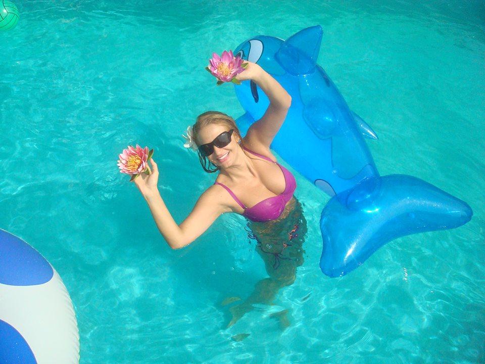 Asta da rasfat! Julia Jianu isi va petrece ziua de nastere cu David Guetta, la Ibiza