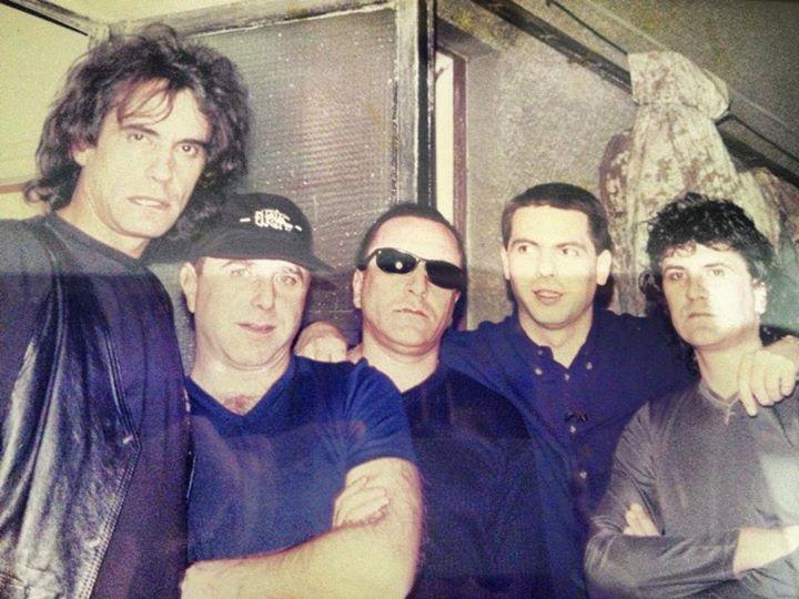 Foto de colectie: Dan Negru, in urma cu 20 de ani, alaturi de trupa Iris!