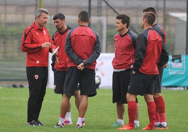 Infrangerea din derby i-a fost fatala! Iese Multescu, intra Ciobotariu?