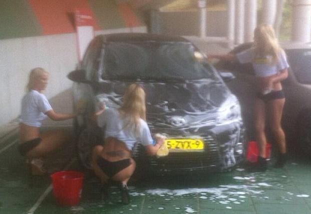 FOTO: Cea mai sexy prima! Cum sunt rasplatiti jucatorii lui NEC Nijmegen