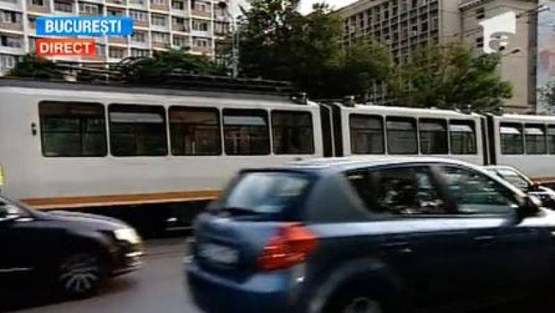 Doua tramvaie s-au ciocnit violent in Capitala din cauza lucrarilor de asfaltare: 6 oameni au fost raniti
