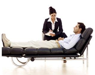 Aproape 70% dintre romani nu au fost niciodata la psiholog