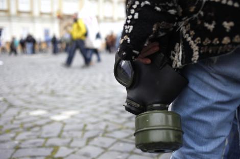 Din cauza unei posibile interventii in Siria, israelienii se bat pe mastile de gaze