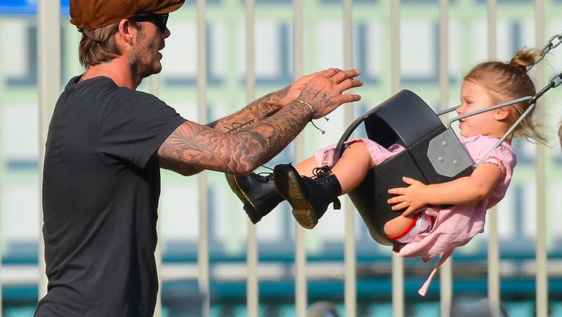 Galerie FOTO: David, un tata de milioane! Beckham si-a scos fiica in parc