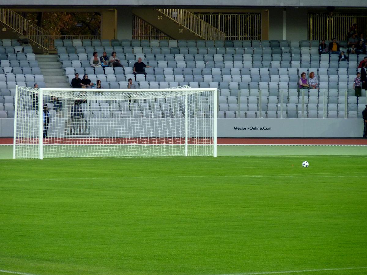 VIDEO: Moment penibil la Macedonia-Scotia! Partida a inceput fara unul dintre portari
