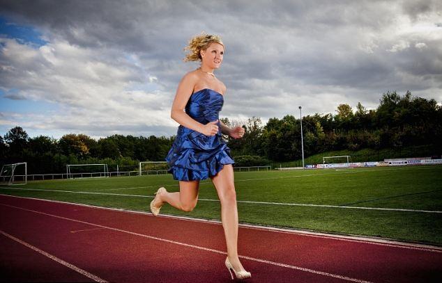 Recorduri de Cartea Recordurilor: cea mai rapida alergatoare pe tocuri, cel mai mare balon de guma sau cea mai mare colectie de pokemoni