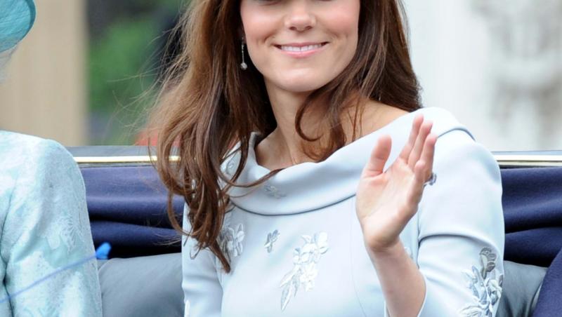 Ducesa de Cambridge, aparitie stralucitoare pe covorul rosu!