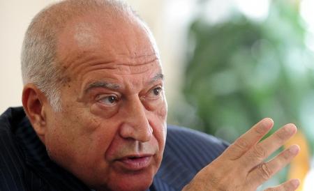 Dan Voiculescu: &ldquo;Basescu, jos mainile de pe justitie!&rdquo;