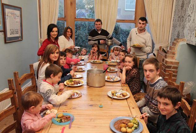 A nascut un copil la fiecare 17 luni timp de 23 de ani