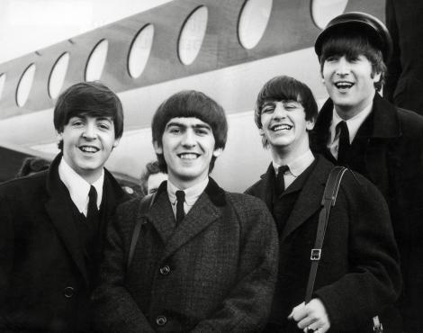 Veste buna pentru fanii Beatles! BBC lanseaza un album care contine 37 de piese in premiera ale trupei