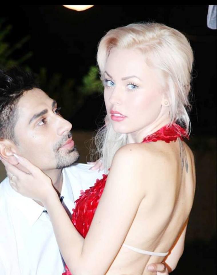 Connect-R a sarutat burtica sotiei lui gravide, pe scena, chiar in fata fanilor