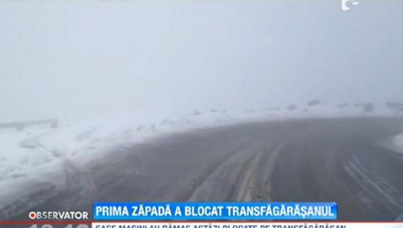 VIDEO! Prima ninsoare a sezonului a blocat Transfagarasanul. Mai multi turisti au ramas in zapada