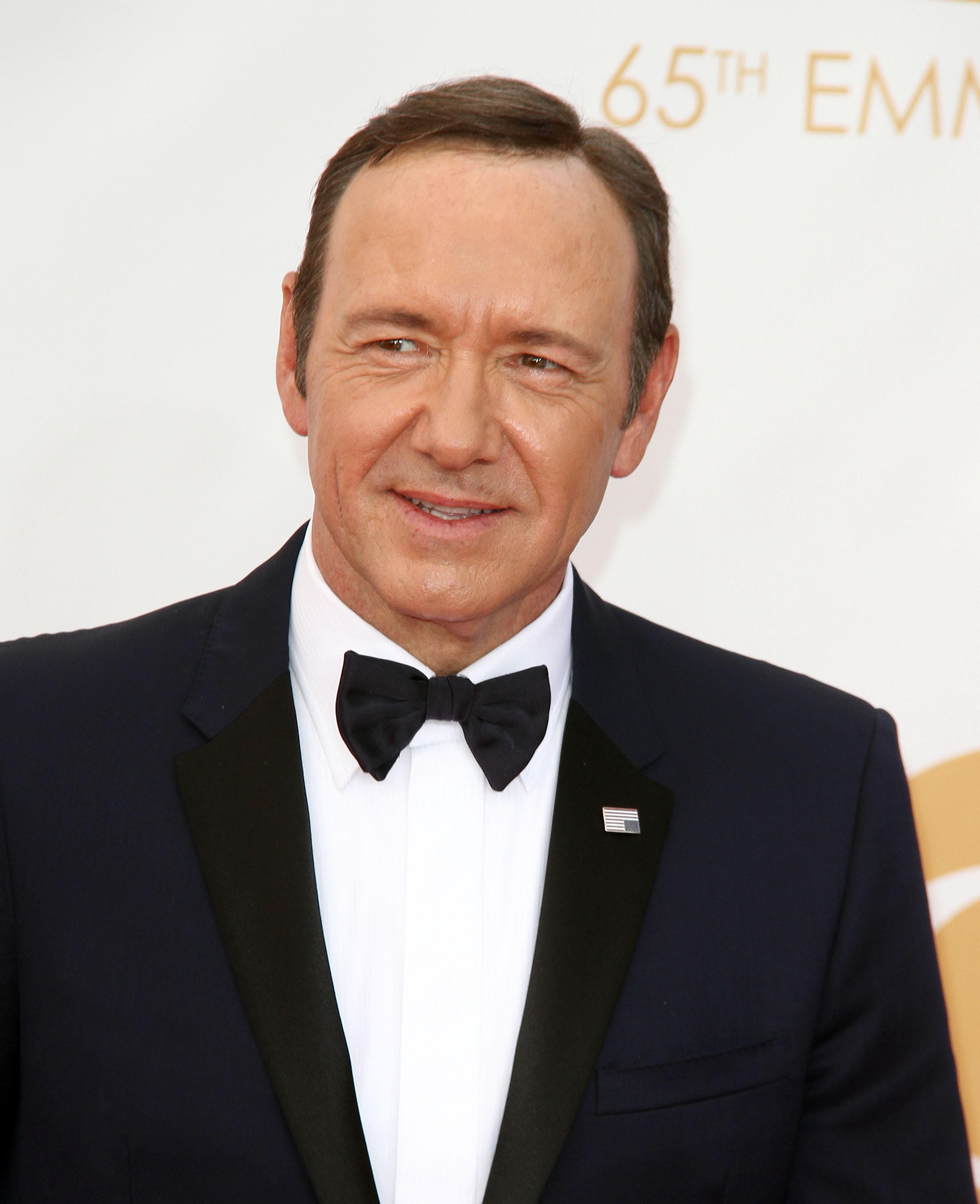 "House of Cards", primul serial online care castiga un premiu Emmy