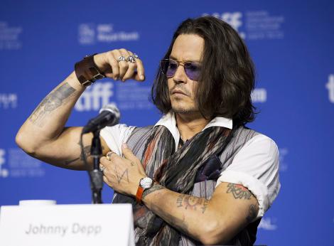 Johnny Depp si-a planuit inmormantare: Cenusa lui va ajunge intr-o sticla de whisky